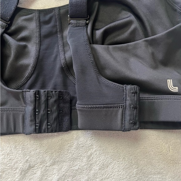 Lolë Black Sports Bra Convertible High Impact Hook Back Workout Active Top - Picture 13 of 13